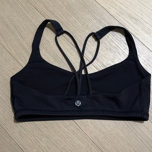 Lululemon sports bra